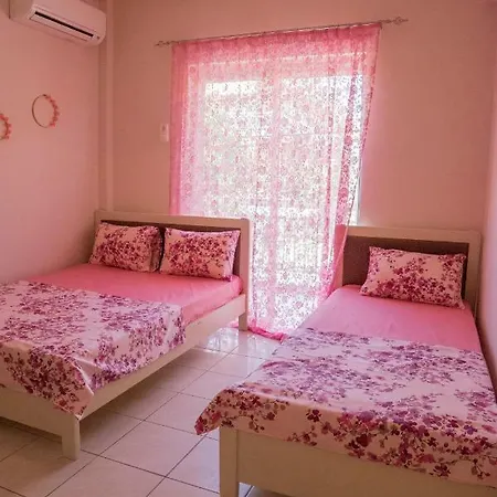 Hotel Irini *